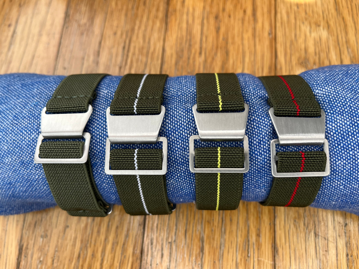 Parachuter Elastic Strap - Dark Green / White