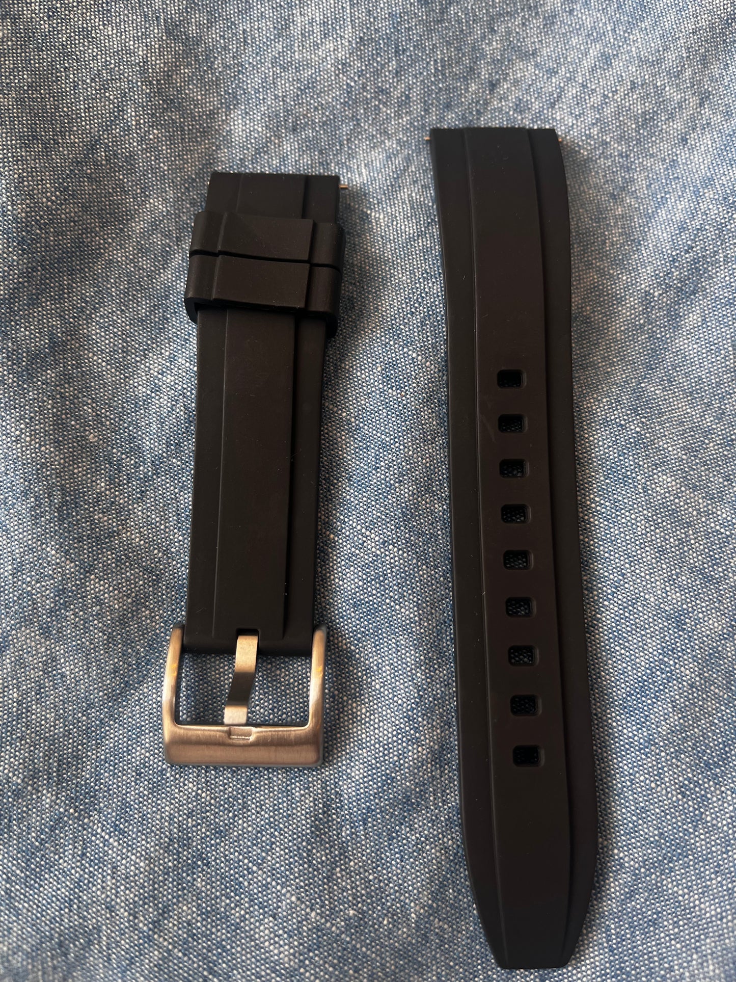 Racer Vulcanized Rubber Strap - Black