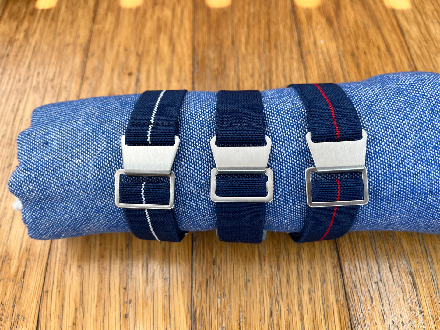 Froggy Strap - Navy / White