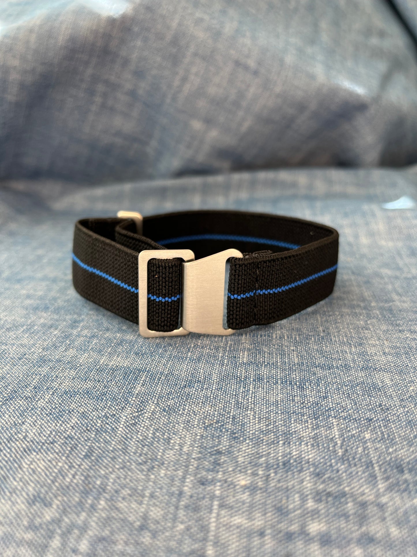 Froggy Strap - Black / Blue