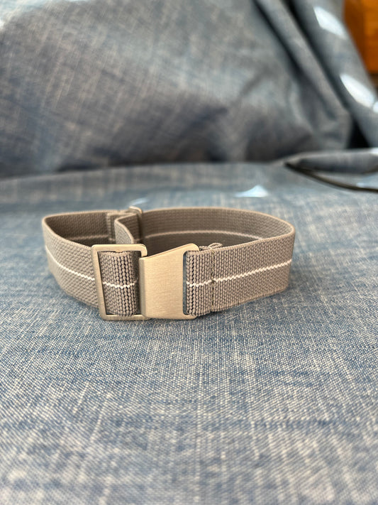 Froggy Strap - Grey / White